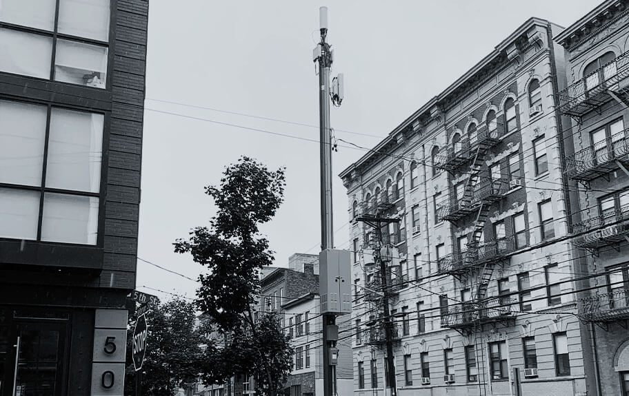 Building in Fort Lee